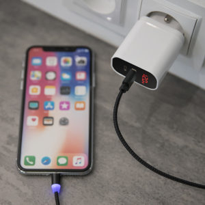 Polnilec za telefon Forever PD+QC3.0 2xUSB-C 20W črno-bel - Image 3